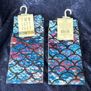 5/$25 Two Left Feet Hyper Real Mermaid Socks NWT